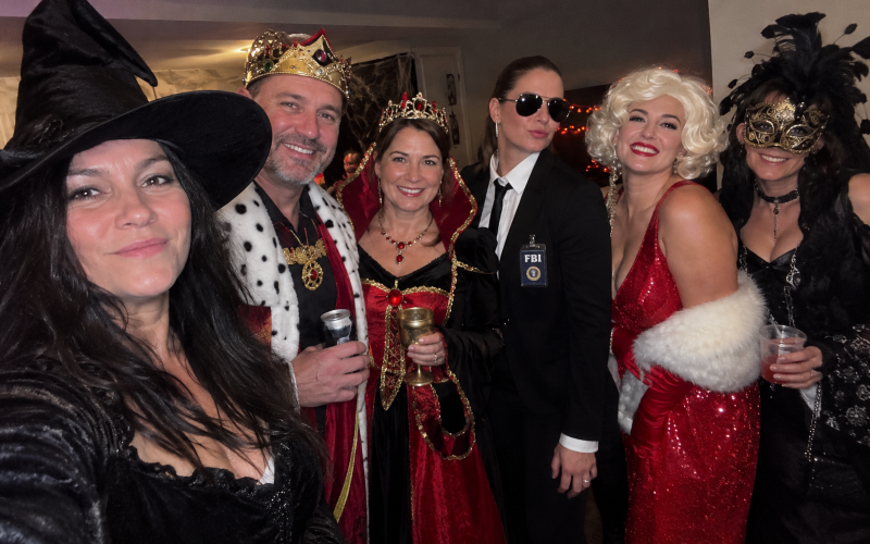 5 Classy Costume Ideas for Adults: Elegant, Modest and Timeless