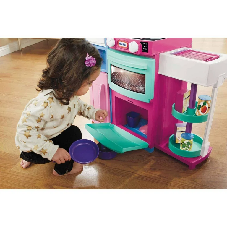 Little Tikes Cook ‘n Store play kitchen