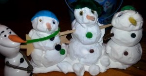 how to make a snowman without snow