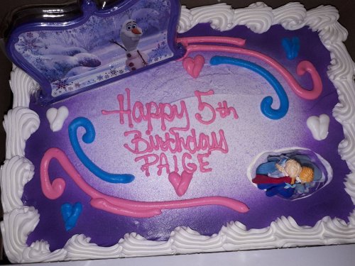 Frozen Themed Waffle Birthday Party with FREE PRINTABLES Frozen theme party, Frozen themed birthday party, Frozen birthday party