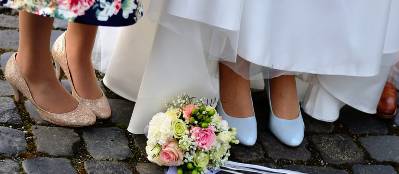 ways to include mom in wedding