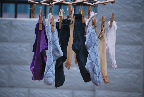laundry hacks for lost socks