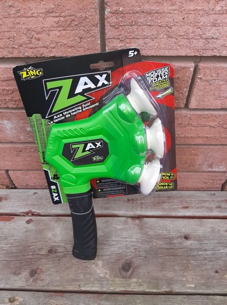 Zax Throwing Axe