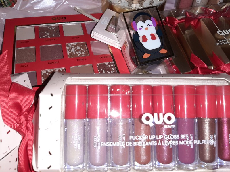 Quo Cosmetics Holiday Collection