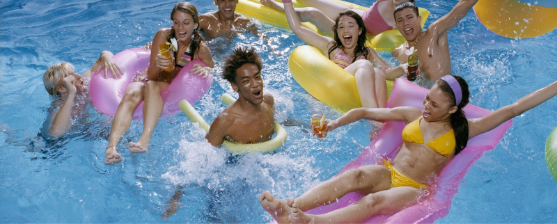 Tips for Throwing the Ultimate Pool Party