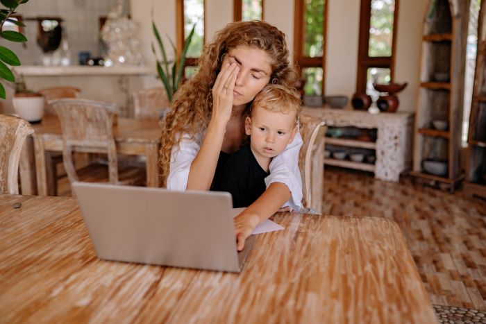 5 Tips for Overworked Working Moms