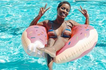 pool party