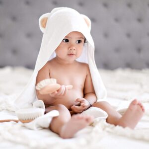 Natemia organic baby bath towel.