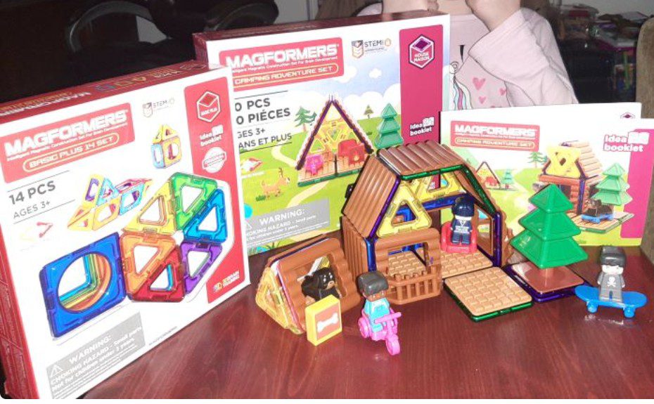 Mason & Mutts Camping Adventure from Magformers