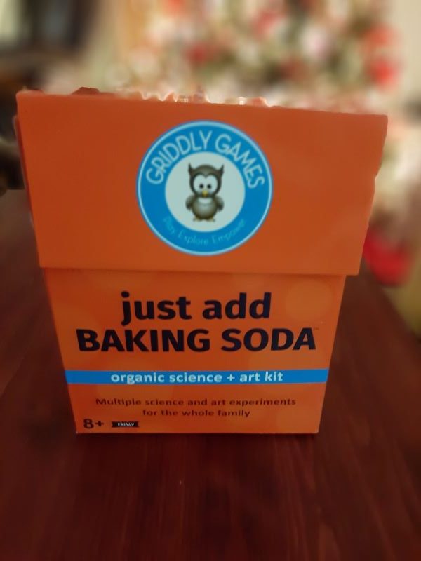 Just Add Baking Soda Organic Science + Art Kit from Griddly Games
