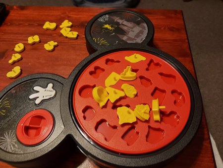 Perfection Game – Disney Parks Theme Park Edition