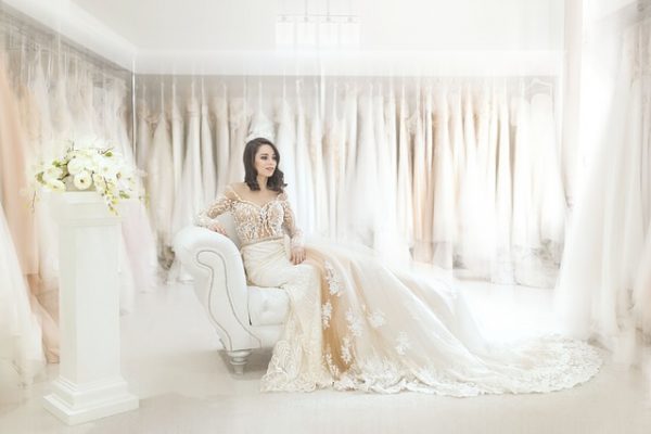 What You Need to Know When Shopping for a Wedding Dress