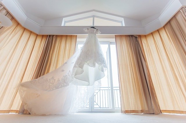 Wedding gown