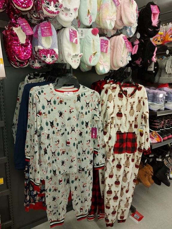 Ugly christmas sweater giant tiger sale