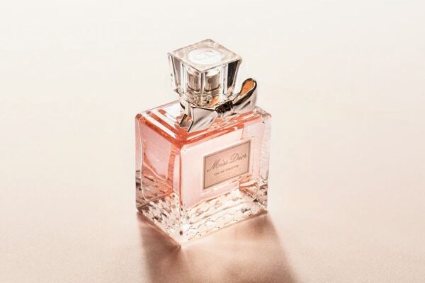 Best Perfumes For Mom (A Buying Guide)