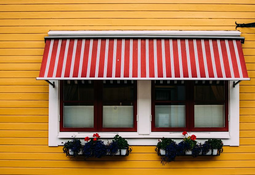 Tips on How to Pick the Right Awning for Your House