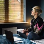 5 Ways To Earn Income from Your Bed