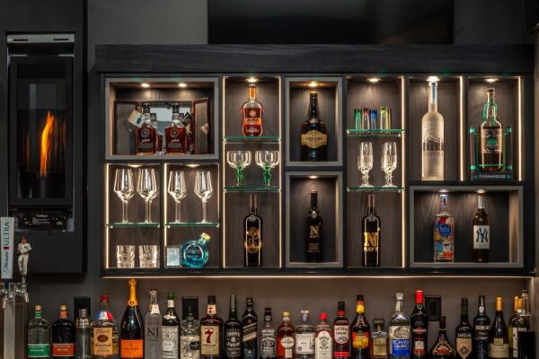 House Design Ideas: 5 Essentials To Have In Your Home Bar