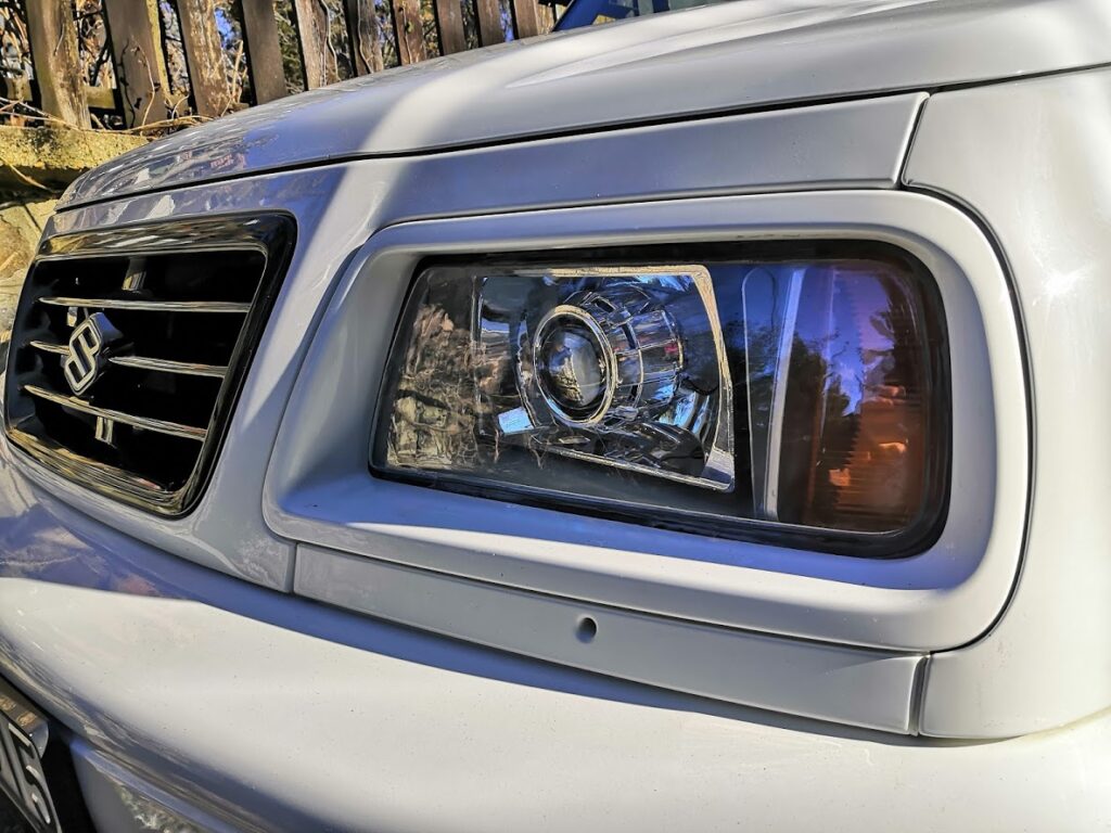 Suzuki Vitara lights