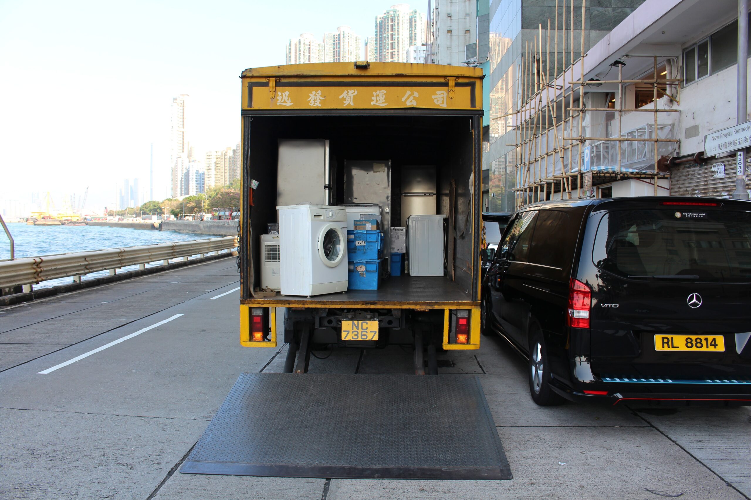 Tips for Moving Your Family Vehicles Hassle-Free