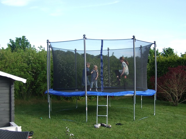 dangers of trampolines