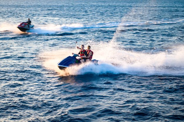 Here are some Must Do Ocean Activities For Your Next Vacations