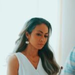 6 Methods for Hiding Noticeable Roots in the Hair