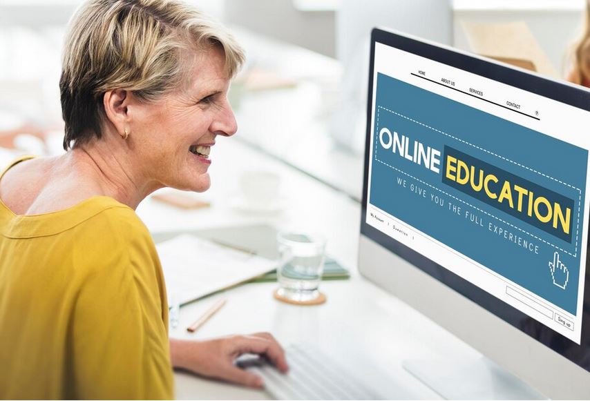 Six Benefits of Earning an online degree