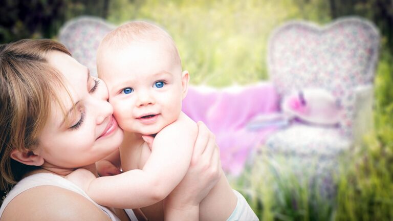 8 Beautiful Ways to Memorialize Motherhood