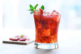 Strawberry Vodka Soda Cocktails