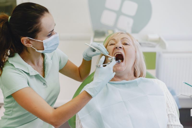 Dentist