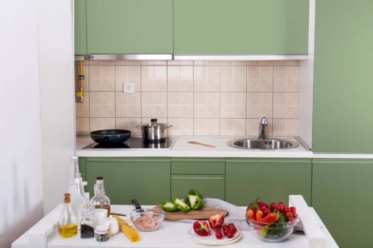 colored kitchen