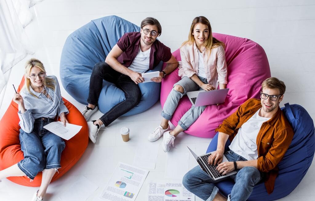 5 Optimal Approaches to Establish a Cozy Workspace for Employees