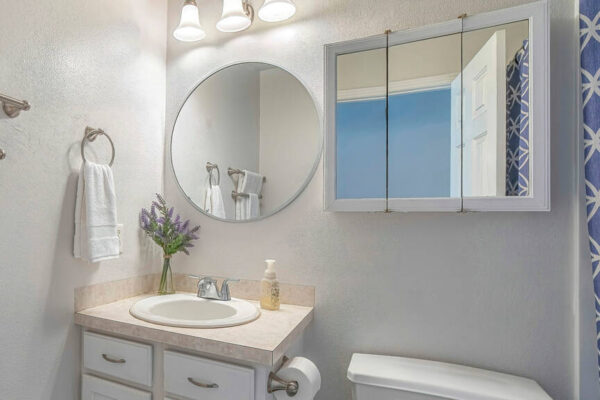 10 Tips for Efficient Bathroom Maintenance