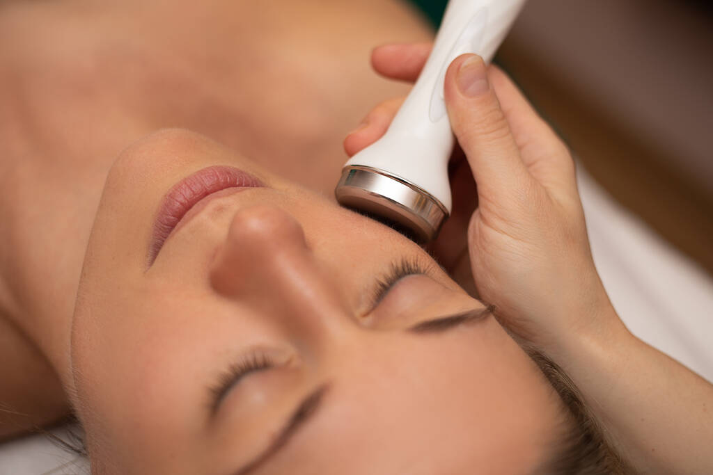 Hydrafacials