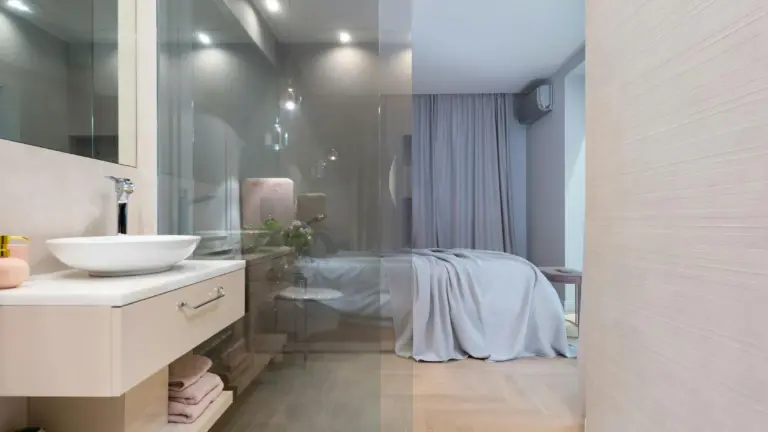 Elevating Bathroom Design: The Advantages of Glass Partitions