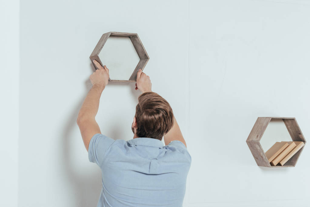 hanging wooden bookshelf 