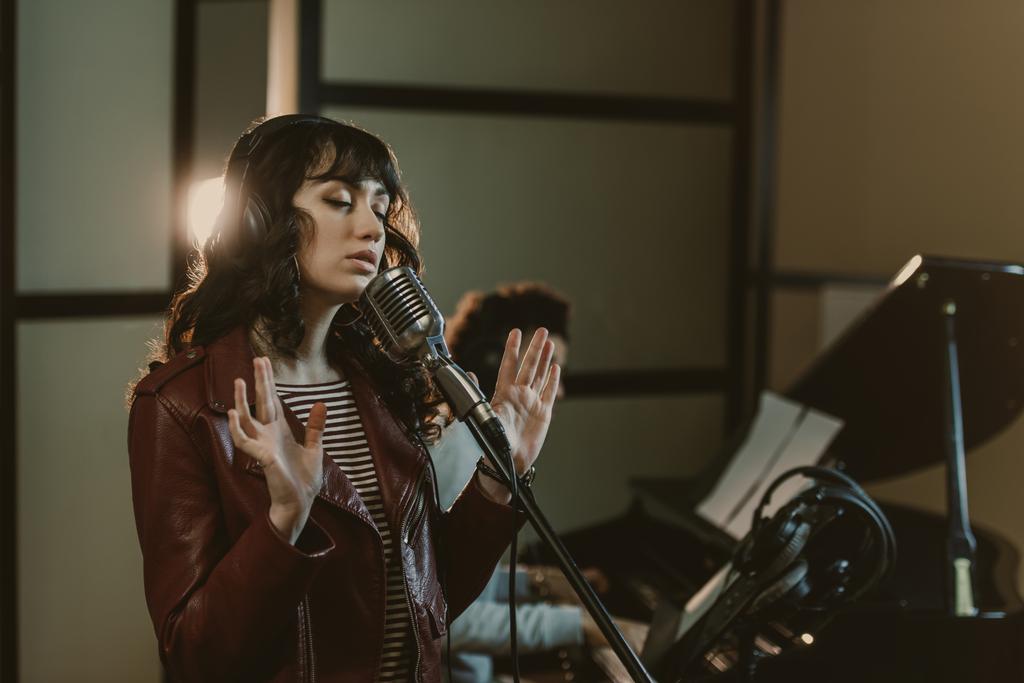 young female singer 