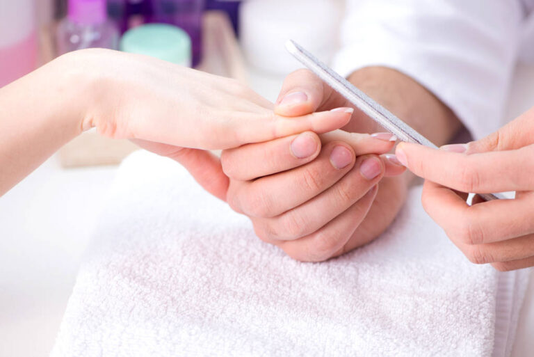 Nail courses