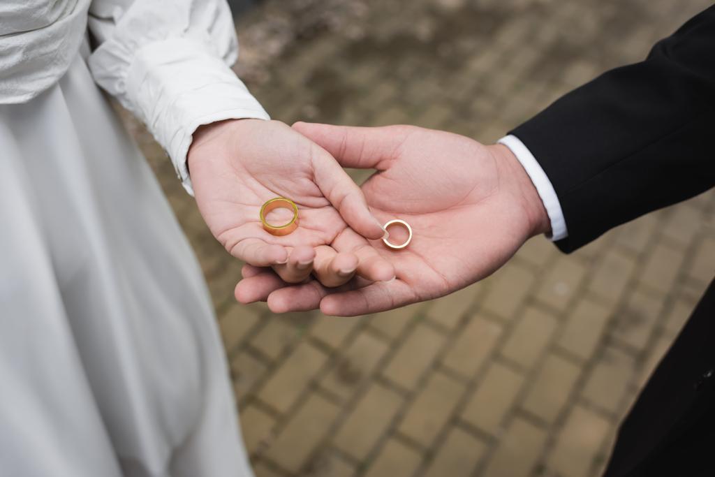 wedding rings