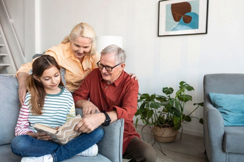 grandparents and kid