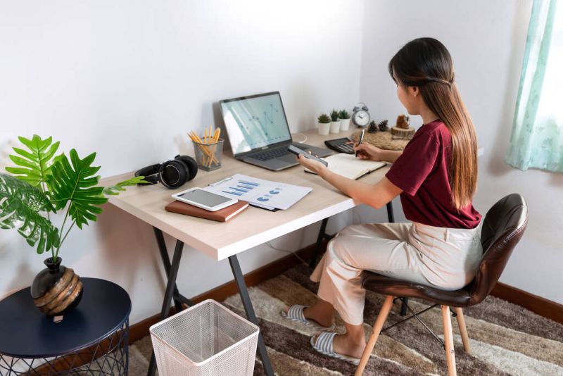 Transform your daily routine with an organized space. Boost productivity, reduce stress, and save time for a smoother, more focused day.