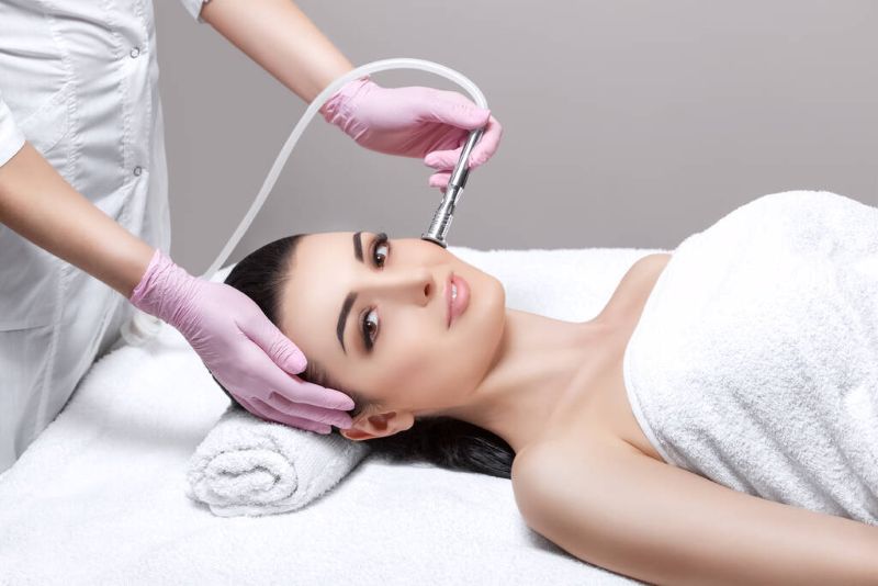 A Look into At-Home Microdermabrasion vs. Spa-Grade Treatment