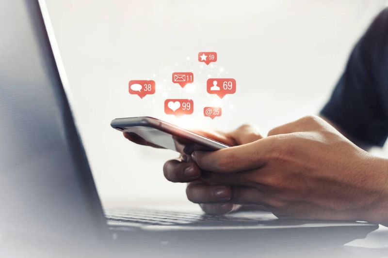 Unpacking the Impact of Social Media on Our Health