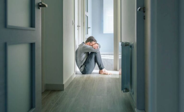 8 Helpful Tips for Navigating Chronic Depression
