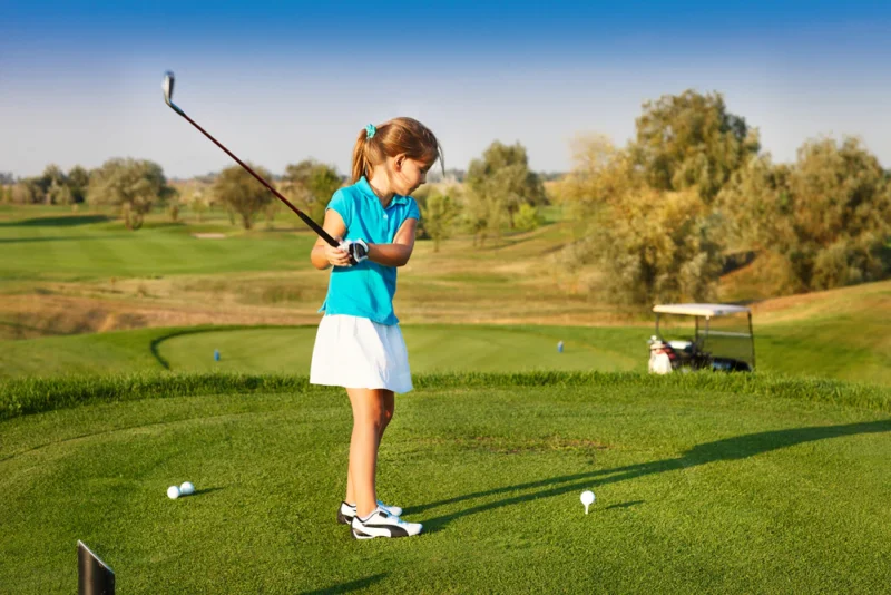 Do’s and Don’ts: The Parent’s Playbook for Junior Golf Lessons Do’s and Don’ts: The Parent’s Playbook for Junior Golf Lessons