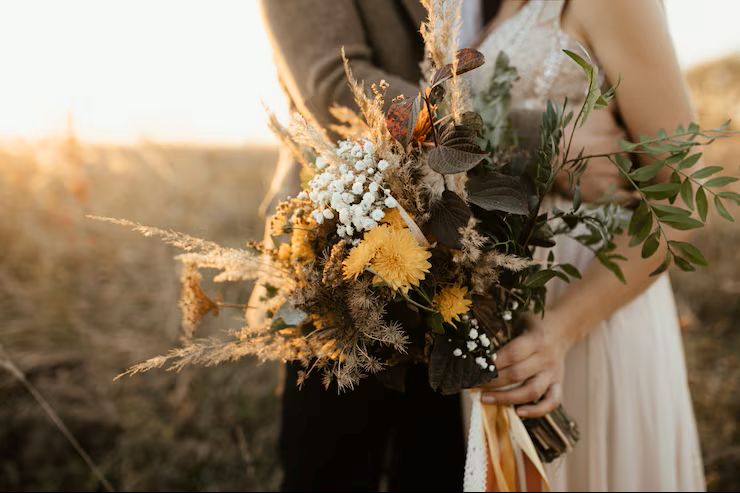 Your Ultimate Guide to a Beautiful Fall Wedding on a Budget