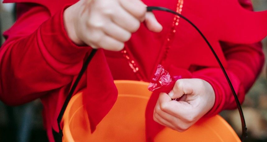 Halloween Candy Safety: 10 Essential Tips Halloween Candy Safety: 10 Essential Tips