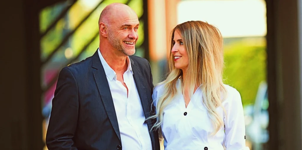 What to Wear on the First Date: What the Research Says