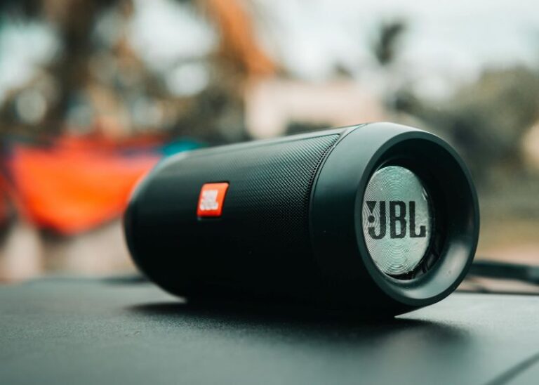 The Ultimate Guide to the Best Bluetooth Speaker